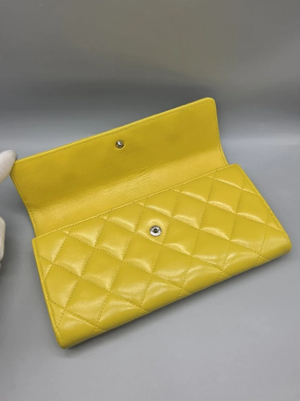 💛CHANEL Authentic Quilted Wallet/Clutch💛